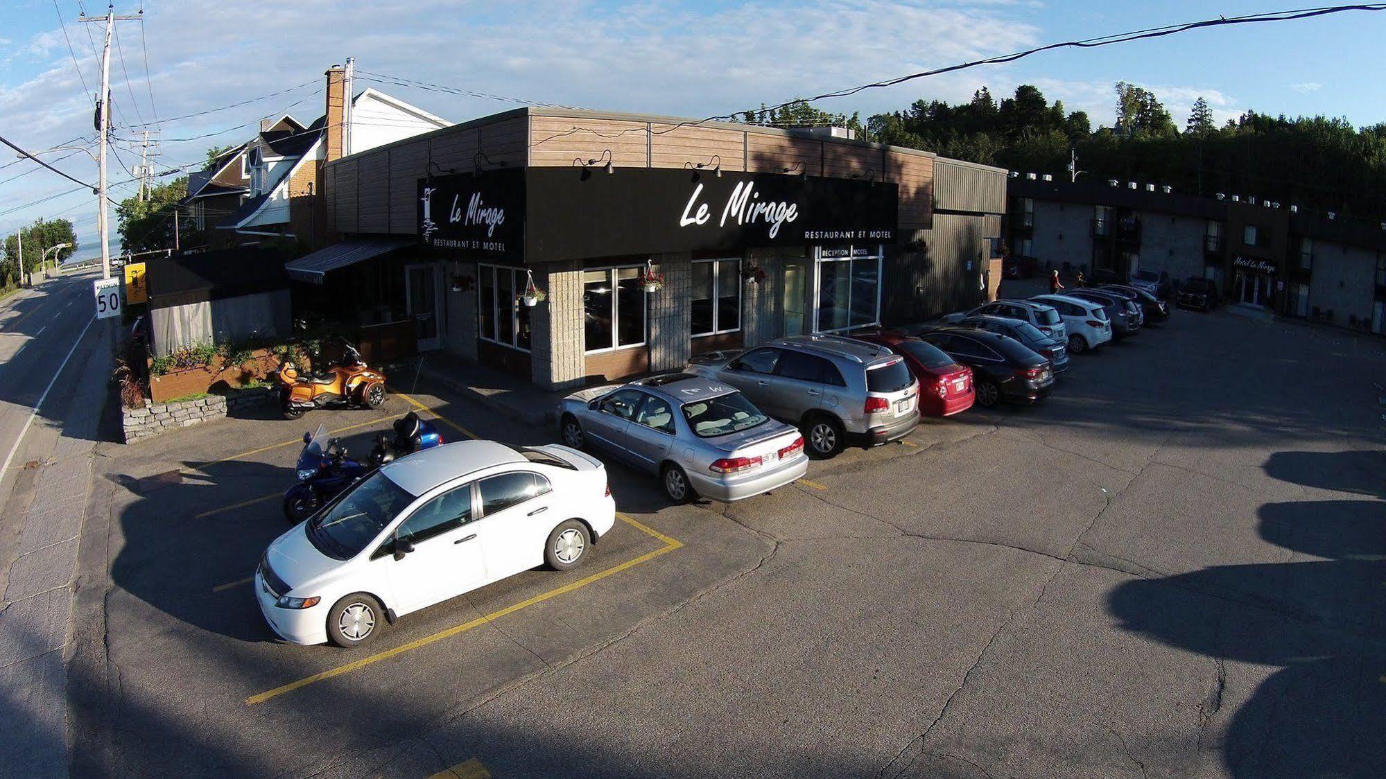 Clarion Pointe La Malbaie Hotel Exterior photo